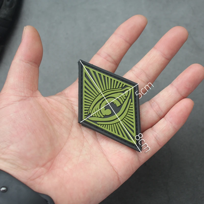 Parche luminoso de PVC de Ojo de Dios, parche táctico de goma que brilla en la oscuridad, insignia para bolsa, ropa, chaleco, decoración DIY - imagen 3