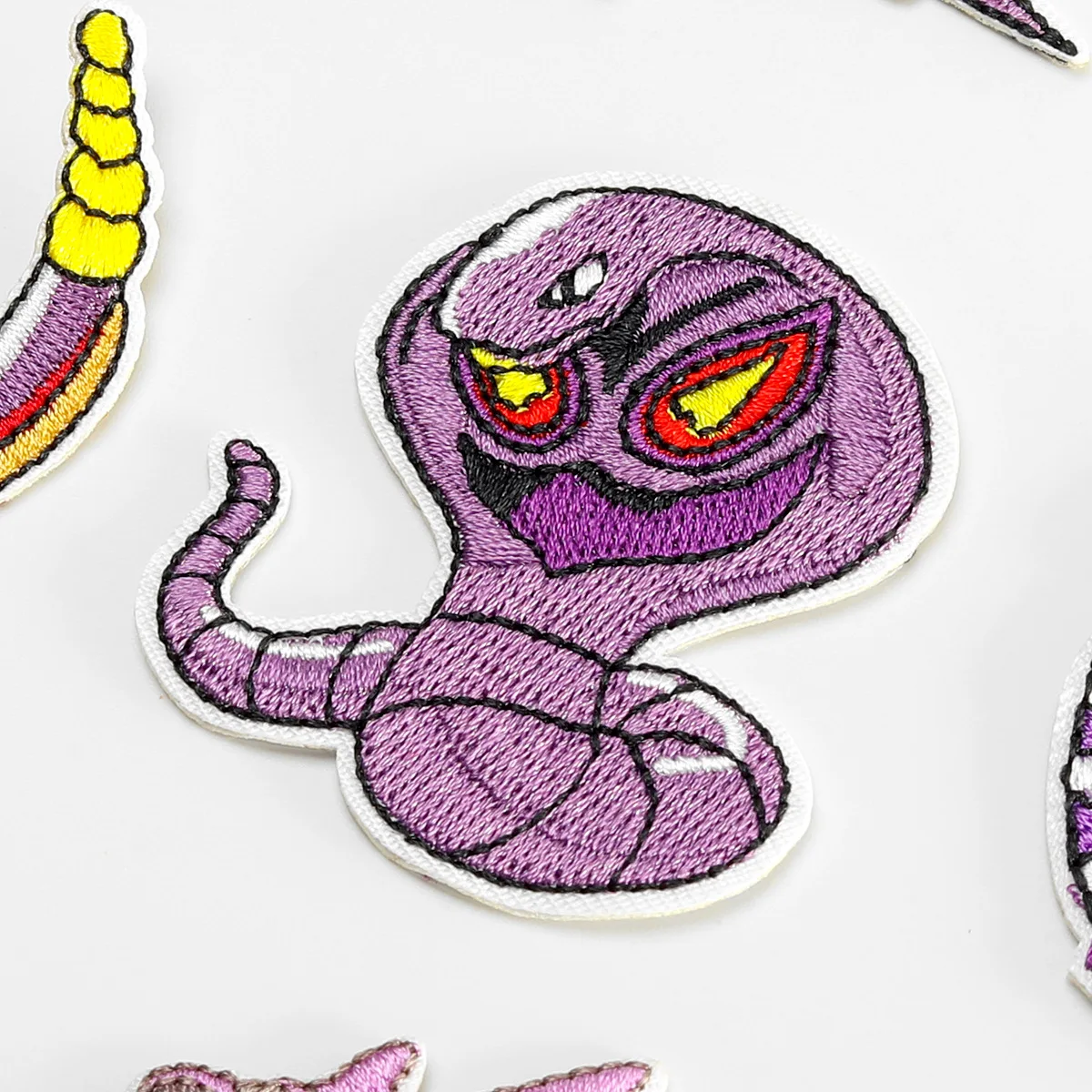 Parches bordados de fantasma para ropa, pegatinas de dibujos animados de Anime para ropa, bricolaje - imagen 4