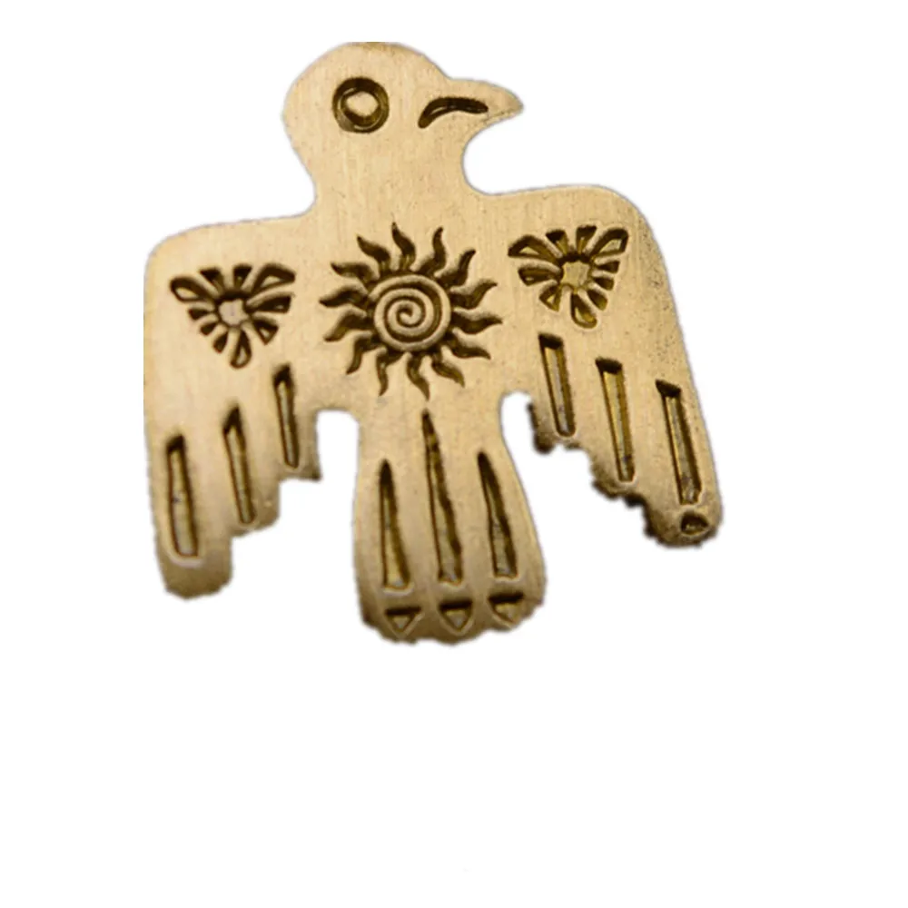 Insignia de Metal militar Thunderbird estadounidense, insignia táctica, de cuello Pin WW2 Retro, broche conmemorativo