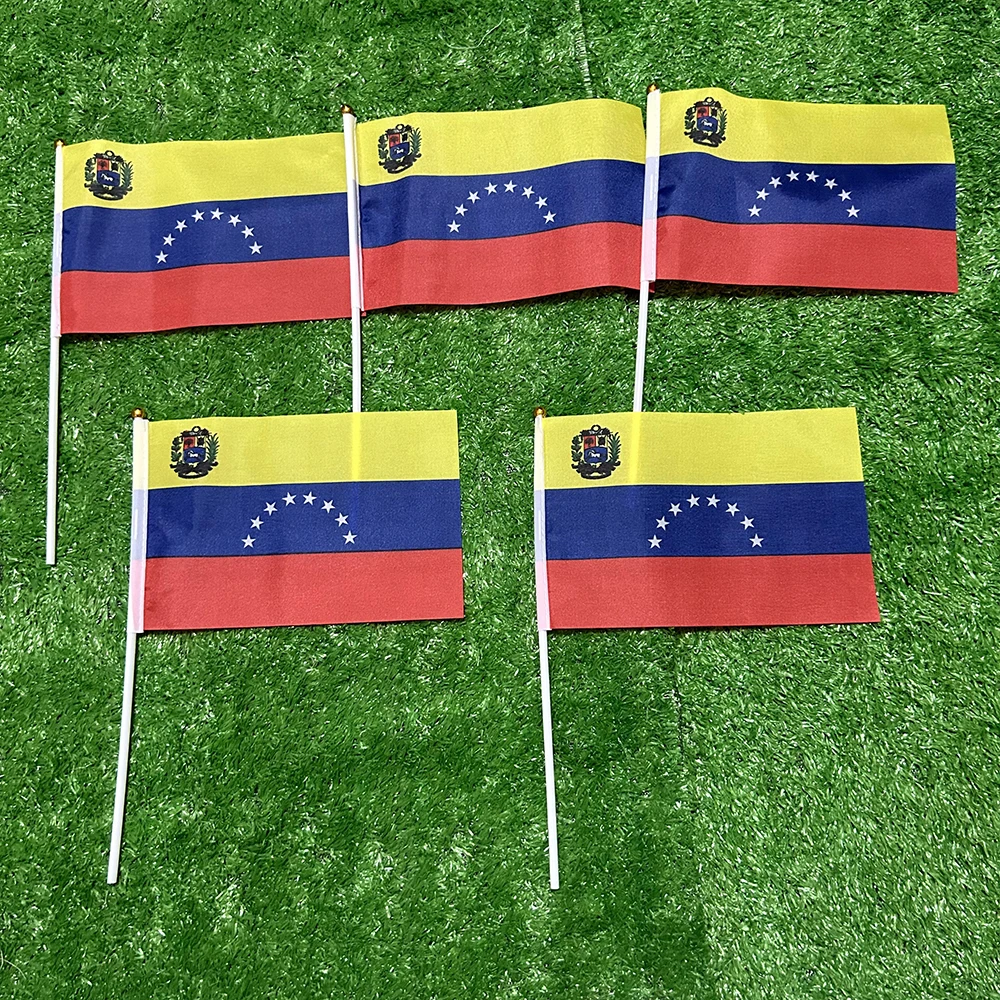 BANDERA SKY Bandera nacional de Venezuela 50/100 Uds 21*14cm banderas Venezuela onduladas a mano con poste de plástico para actividades deportivas decoración del hogar