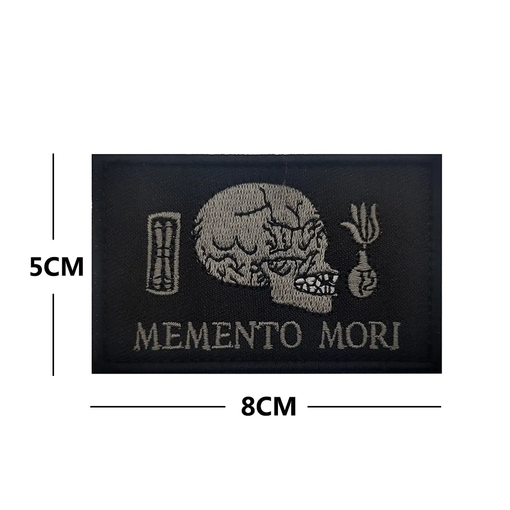 Memento Mori-Parche bordado de advertencia, emblema táctico, brazalete, aplique de calavera y huesos, insignia táctica conmemorativa - imagen 5