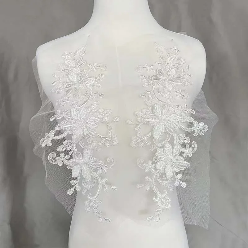 Parches de costura bordados para vestido de novia, apliques de encaje blanco, flor 3d, accesorios de decoración, 33x14CM/1 par - imagen 3