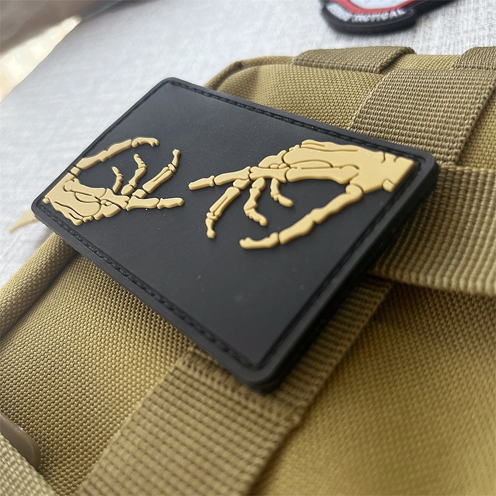 Parches indios tácticos AVERAGE PVC Dumpster Fire Molotov cóctel moral insignia mochila gancho y bucle pegatina crear el mundo - imagen 3