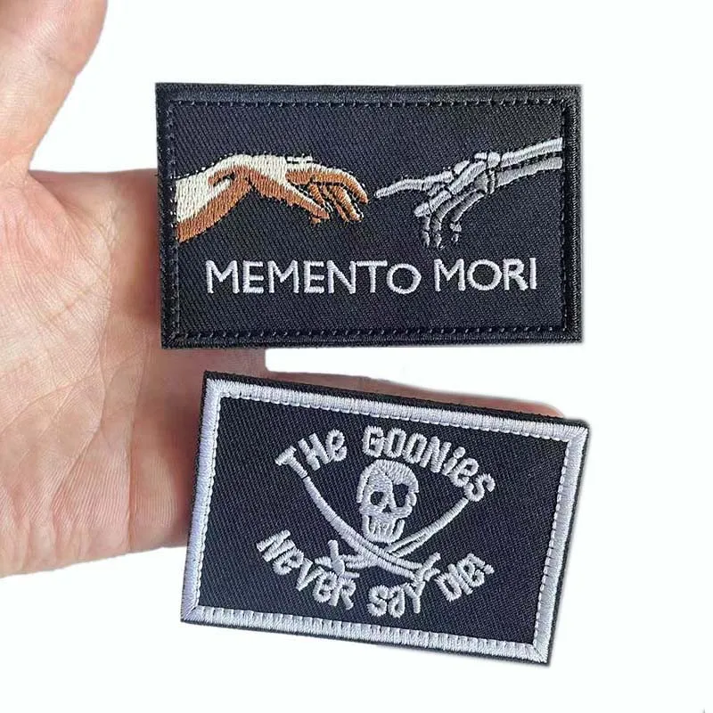 Parches "Never Say Die","Memento Mori", apliques de tela, insignia de moral bordada con calavera, pegatina para mochila con emblema táctico militar - imagen 2
