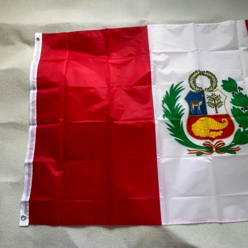 Bandera de Perú 90x150cm colgante de alta calidad 3x5 pies decoración de pancarta de bandera de poliéster - imagen 3