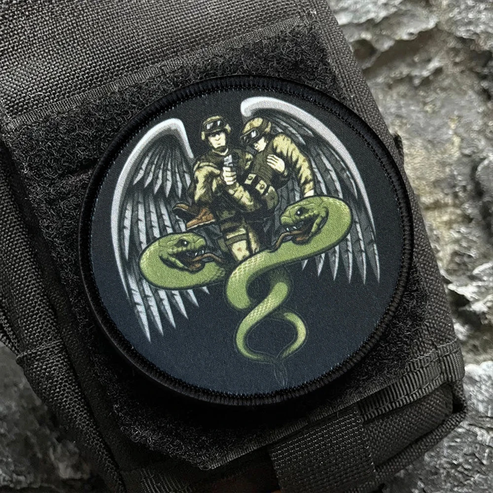 Parche táctico médico caduceo – Emblema con velcro para airsoft - imagen 4