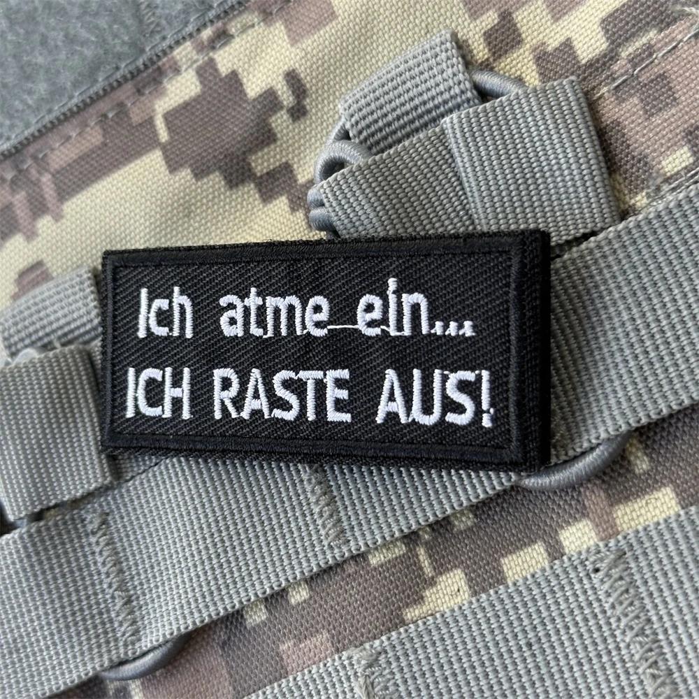 "Ich Atme Ein... ¡ICH RASTE AUS!" Parche insignia de moral táctica parches de gancho y bucle bordados pegatina de mochila militar táctica - imagen 4