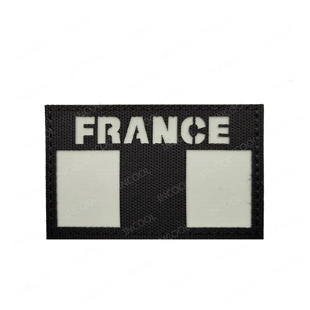 18Glow In Dark 8X5CM