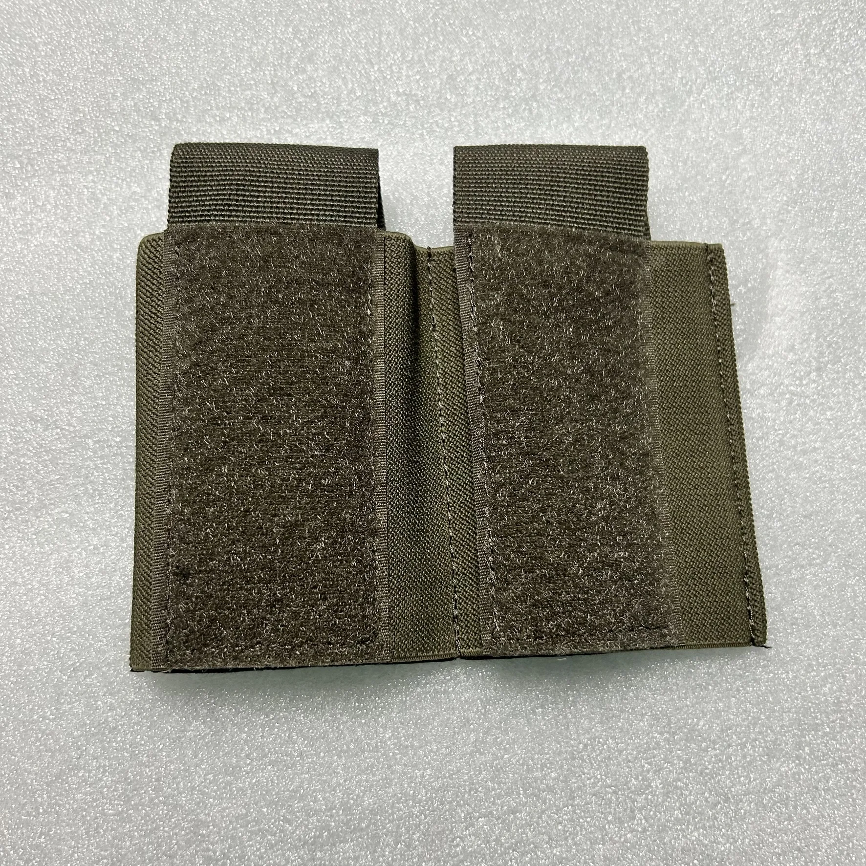 Portacargador táctico elástico con compartimentos integrados - imagen 5