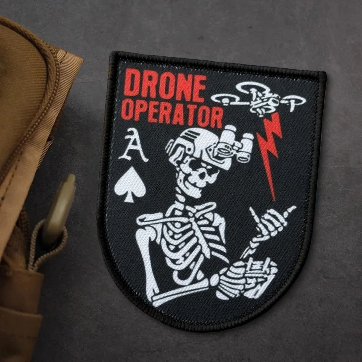 Parche táctico para operador de Dron, parches de gancho y bucle de reconocimiento de piloto de calavera, insignia de moral, brazalete del ejército militar, pegatinas para mochila - imagen 4