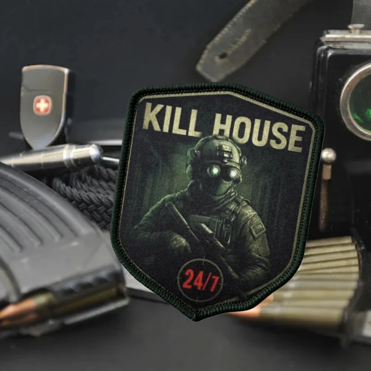 Insignia de moral táctica de soldado enmascarado KILL HOUSE, apliques personalizados, parches de gancho y bucle impresos militares, pegatina para mochila de ropa