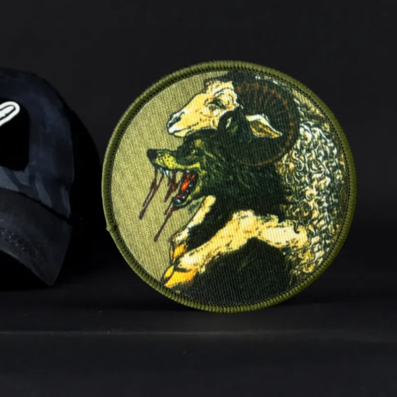 Parche táctico "Lobo en ropa de oveja" en tela, brazalete militar, insignia de moral, parches, apliques de combate Klett, pegatinas para mochila - imagen 3