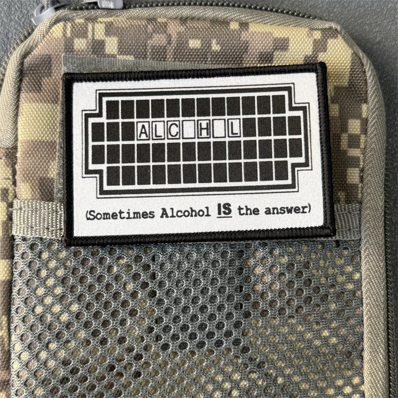 Parche táctico "Sometimes Alcohol Is The Answer", insignia militar con estampado de gancho y bucle, mochila, ropa, pegatina decorativa, brazalete - imagen 4