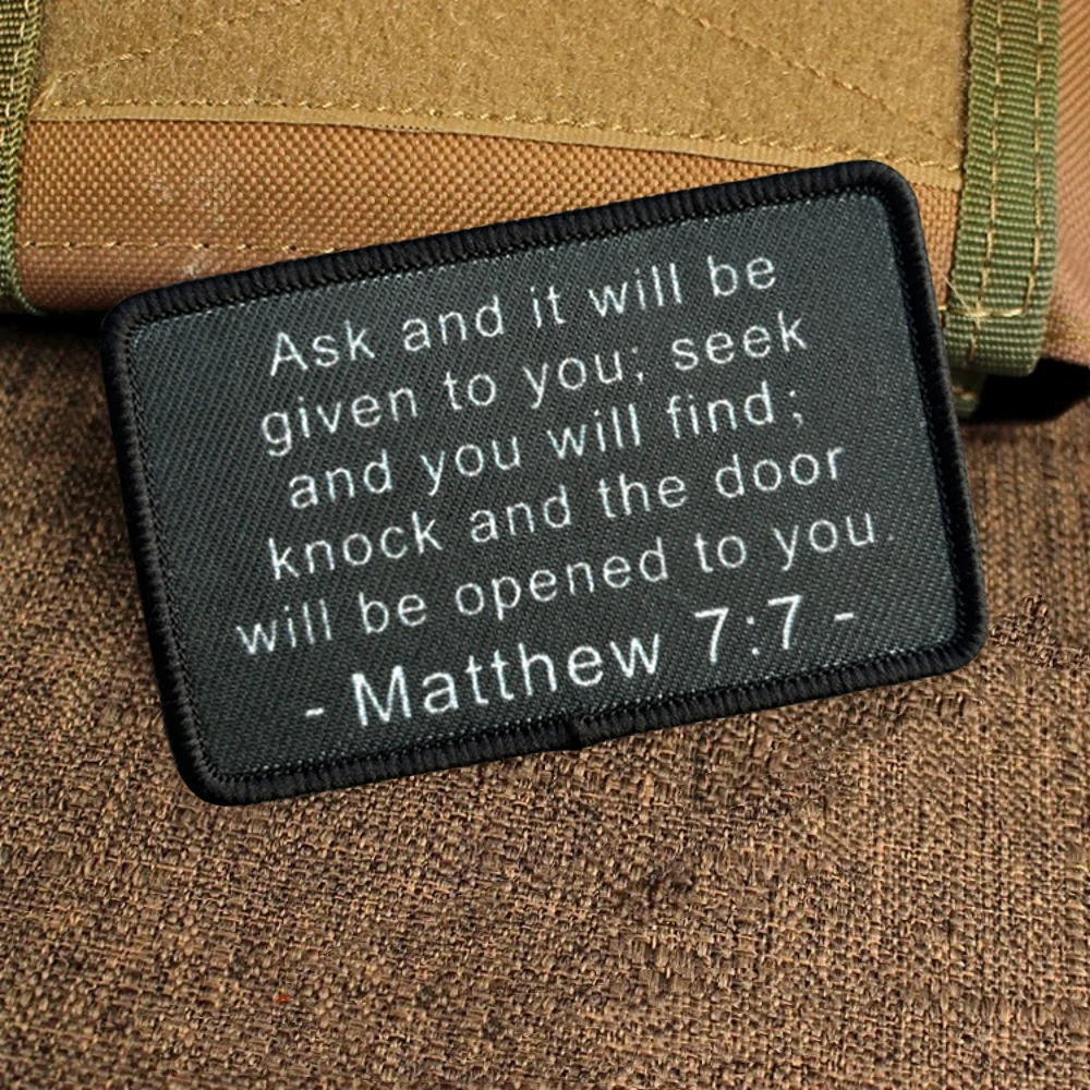 Matthew 7:7 versículo de la Biblia parche táctico parches de bucle de gancho equipo de moral militar mochila del ejército apliques pegatinas - imagen 3