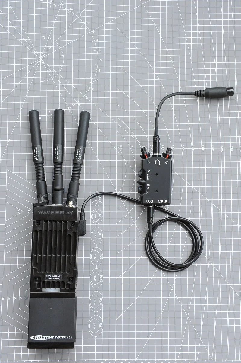 Radio táctica MPU5 Dual PTT de metal CNC - imagen 4