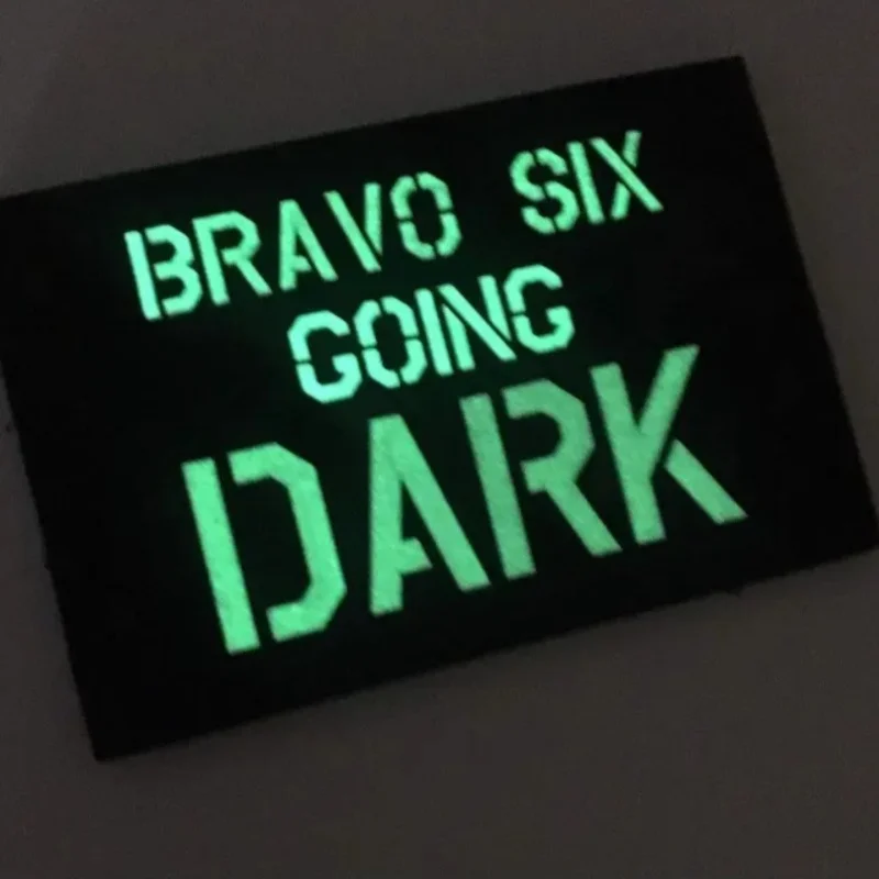Bravo SIX Going Dark PVC parche luminoso parches de gancho y bucle brazalete militar insignia de moral mochila táctica pegatinas emblema - imagen 2