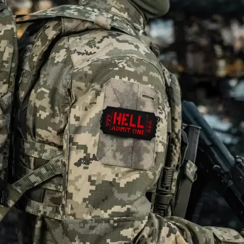 Parche reflectante POUND TOWN HELL mano de Fátima Alasto Hell Bill insignia de moral táctica mochila pegatina parches de gancho y bucle - imagen 3