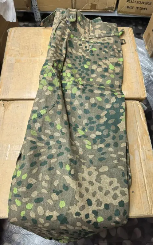 Detalle del puño ajustable de la camisa