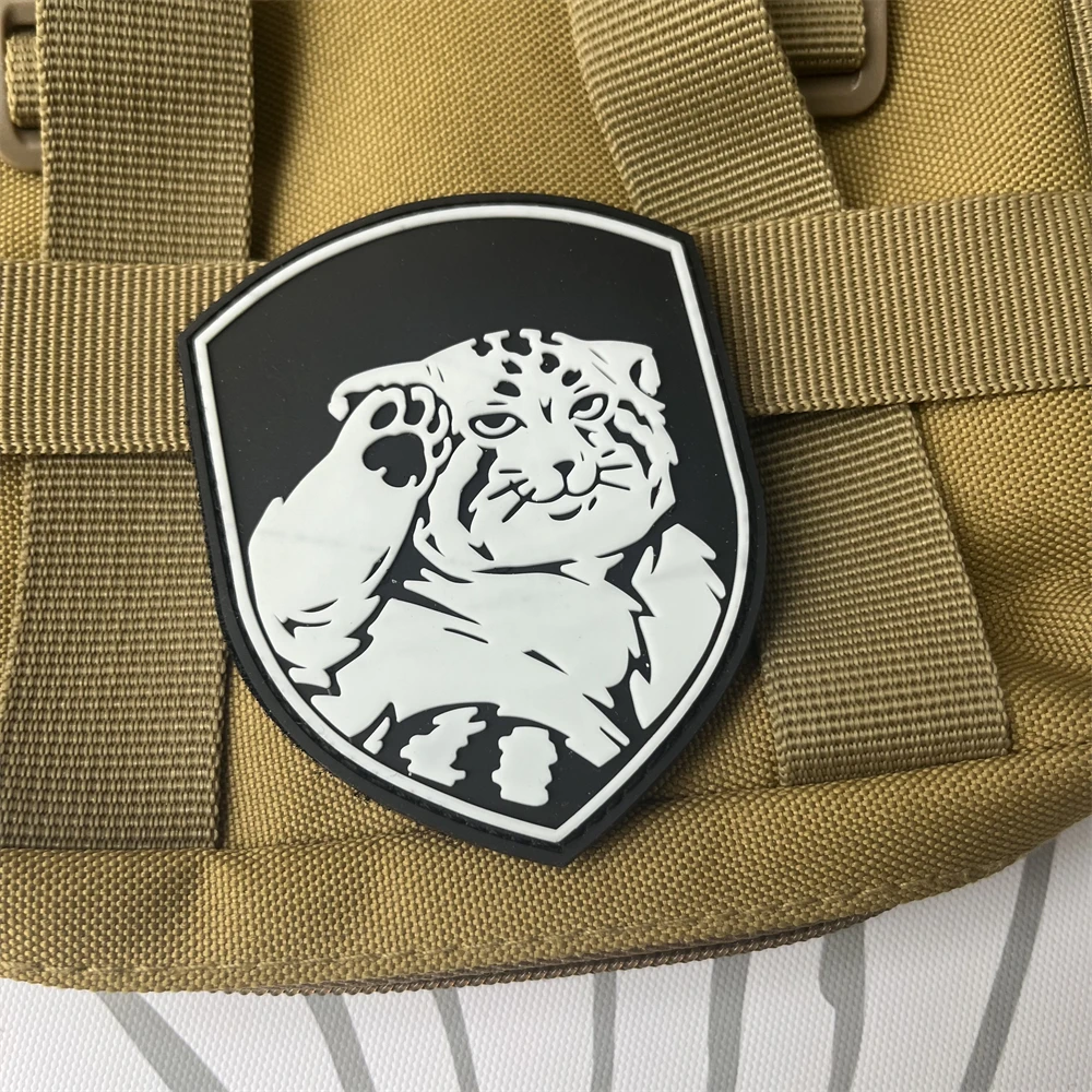 Parches de gancho y bucle de PVC para manulación Manul, insignia de moral táctica, brazalete militar, pegatinas para mochila - imagen 4