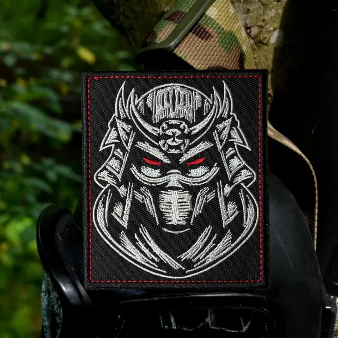 Parche bordado de calavera samurái, apliques de gancho y bucle, insignia de moral, parches tácticos militares para ropa, pegatinas para mochila - imagen 3