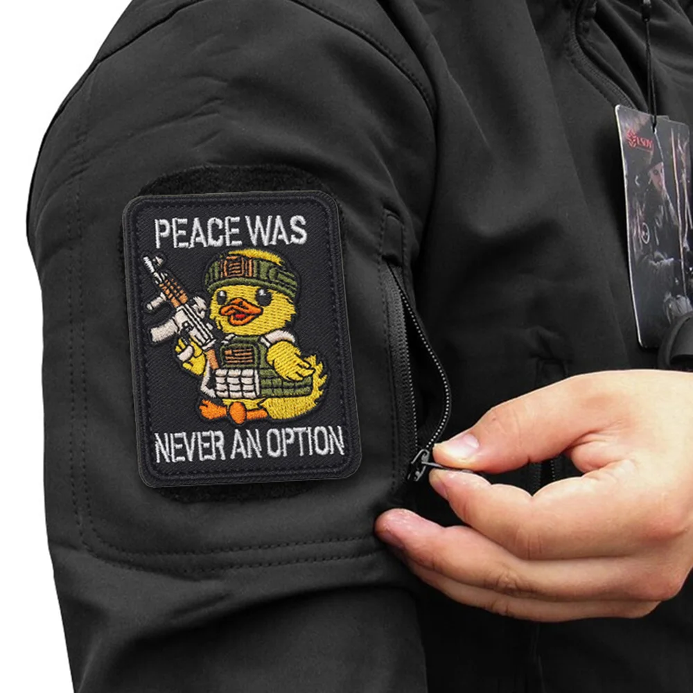 CHOOSE VIOLENCE parches bordados divertido pato guerrero gancho y bucle parche insignia de moral militar pegatinas de mochila táctica - imagen 5
