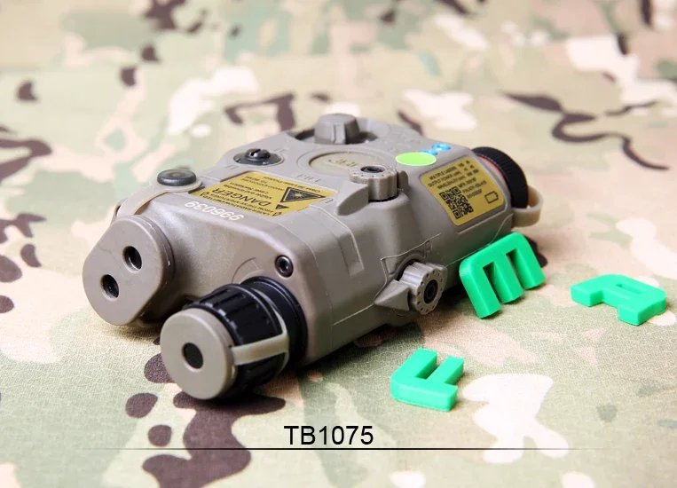 TB-FMA táctico PEQ LA5-C versión mejorada LED luz blanca + láser verde con lentes IR BK/DE/FG caja de batería - imagen 5