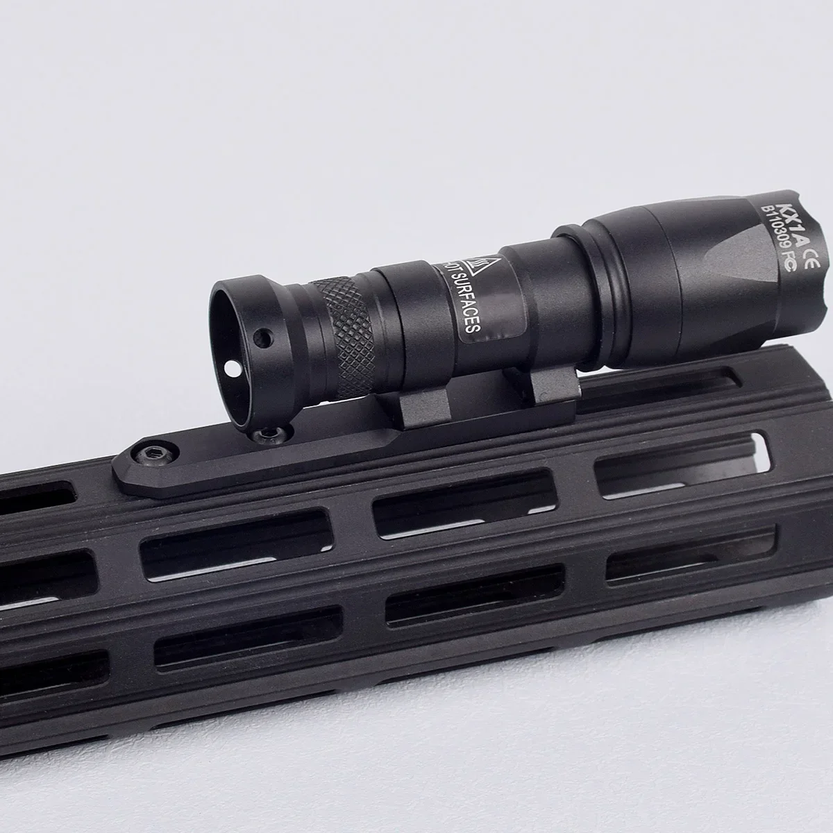 Surefire-linterna LED M300C M300B, serie M300, antorcha exploradora compatible con riel de 20MM, montaje MLOK, Base KEYMOD, luz para arma de caza M300B - imagen 5