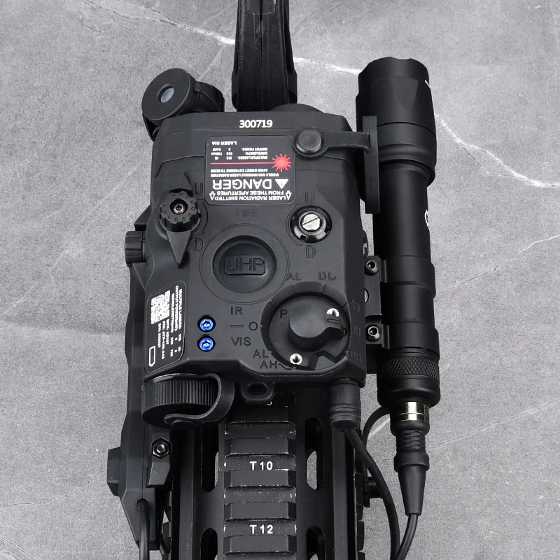 WADSN-Juego de linterna láser PEQ15 UHP M600 M600C, lámpara LED infrarroja de rayos de visión rojo y verde con interruptor Dual, ajuste de 20mm PicatinnyRail - imagen 2