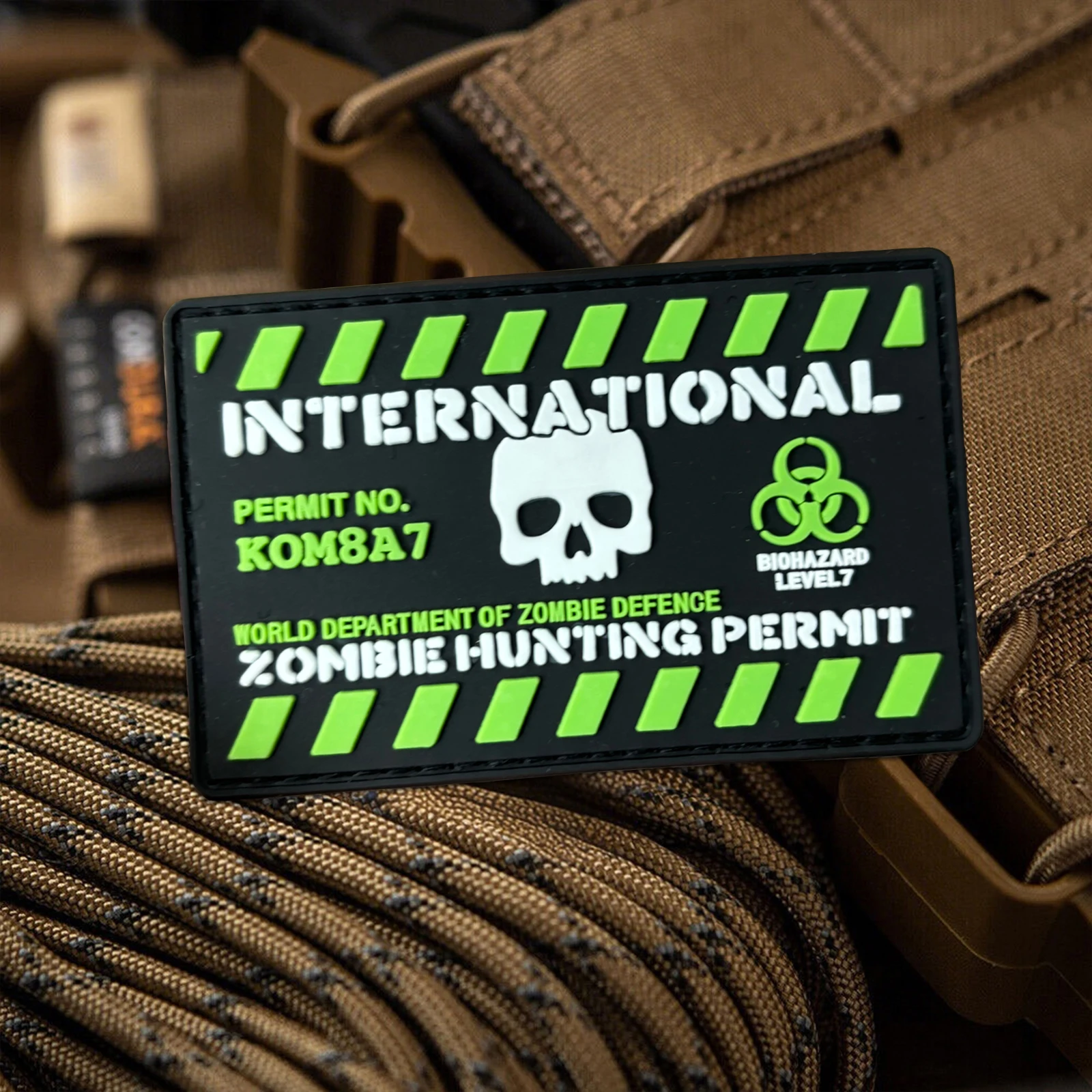 Parche táctico ZOMBIE HUNTING PERMIT, parches de gancho y bucle de PVC divertidos, insignia de moral Airsoft, brazalete del ejército militar, pegatinas para mochila