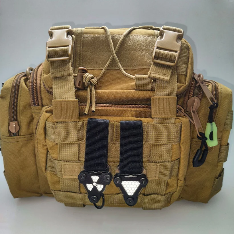 Colgante de correa Molle triangular luminoso para mochila de ordenador, cordón de extensión, accesorios de bolsa al aire libre, tarjeta reflectante, DIY - imagen 5