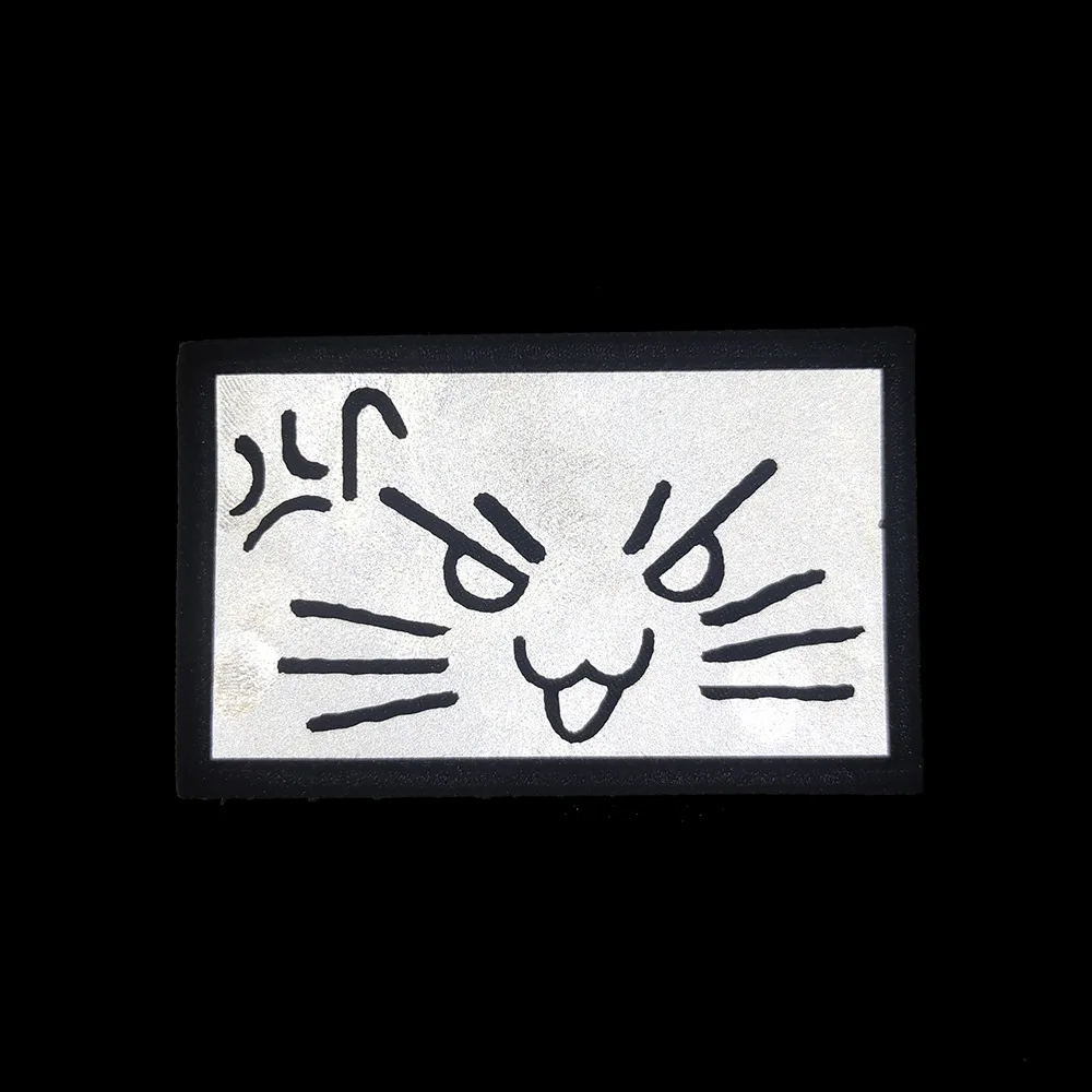 Parches reflectantes creativos de gato lindo, insignia táctica luminosa para exteriores, parche blanco y negro, calcomanía DIY en ropa, mochilas, costura - imagen 4