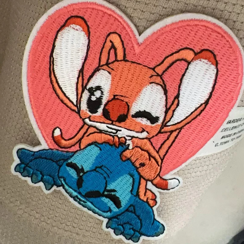 Nuevo producto de Disney, bordado de punto, parche para planchar, parches para ropa infantil, parches de marca para ropa, parche de anime - imagen 3