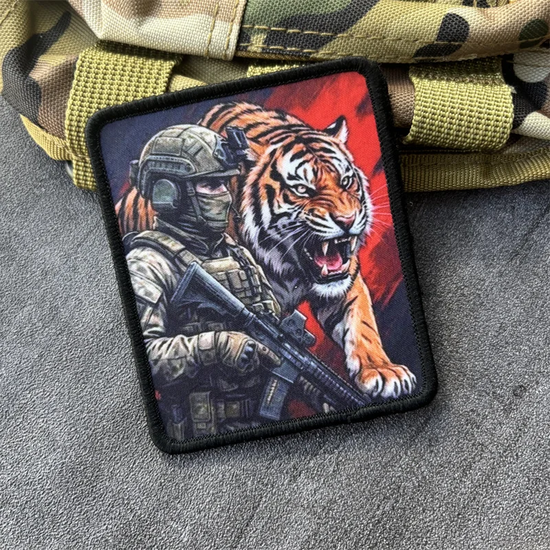 Parche táctico gancho-bucle Soldados Tigres para insignia moral