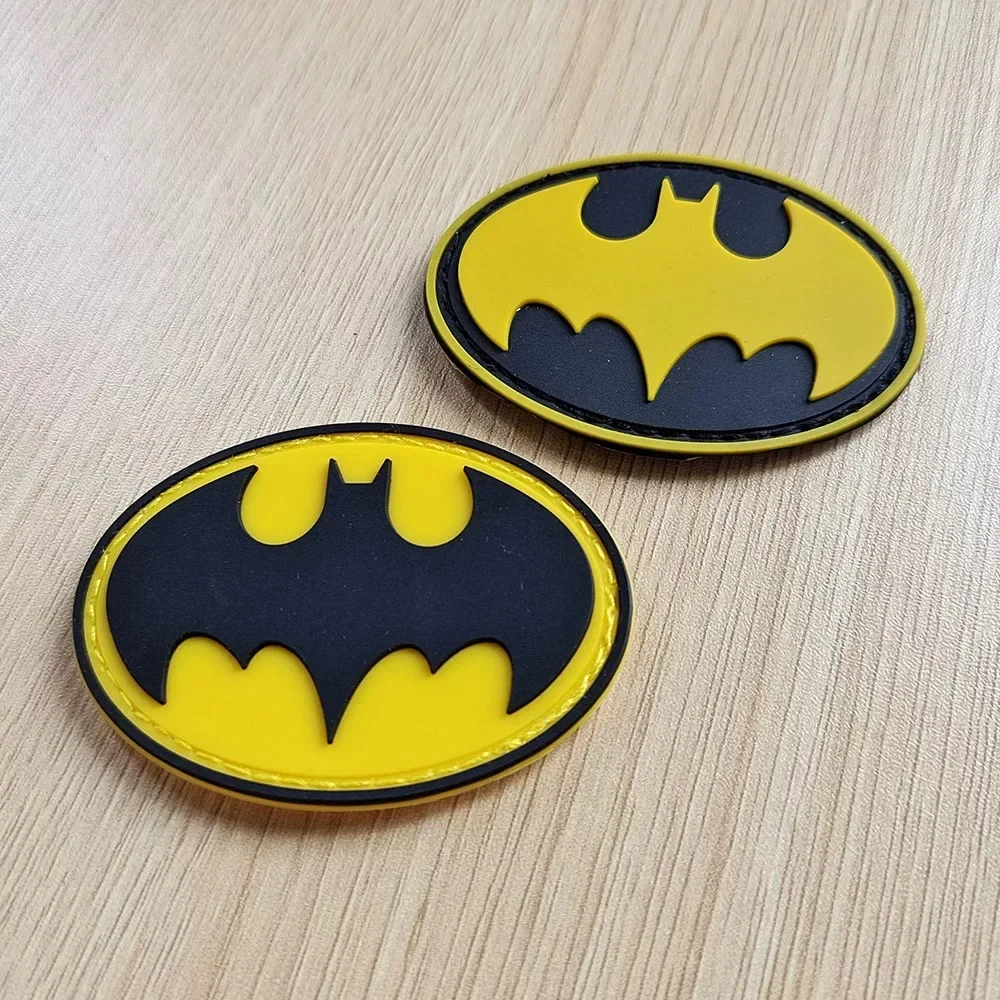 Insignia de murciélago negro y amarillo, parches de PVC, gancho y bucle, brazalete de moral, decoración de mochila militar, emblema táctico, accesorios, pegatinas