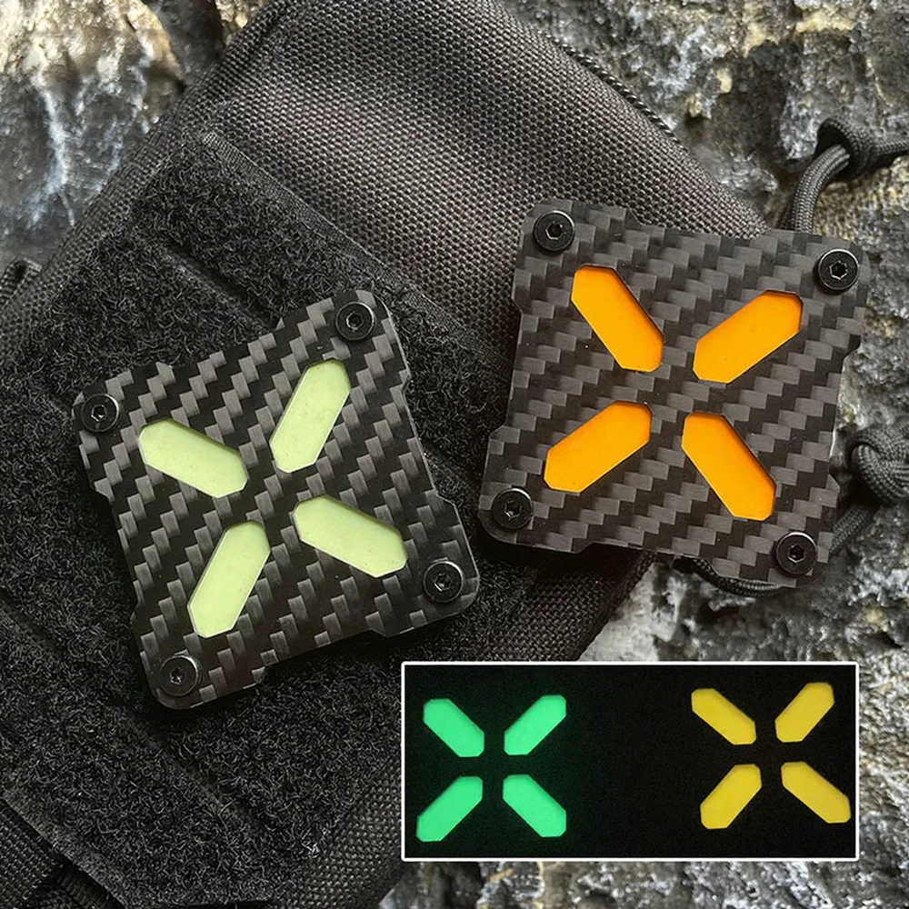 Parche táctico luminoso fibra carbono insignia cuadrada