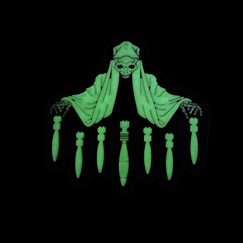 La muerte tiene la bomba que brilla en la oscuridad, brazalete de goma, insignia táctica, apliques de Halloween, correas, parches con gancho - imagen 2