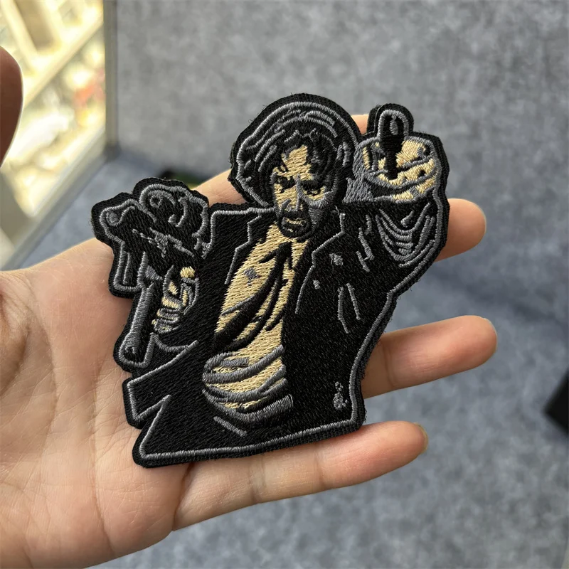 Parche bordado de dos pistolas para ropa, insignia de moral táctica JOHN WICK, parches militares con gancho, pegatinas para mochila, brazalete
