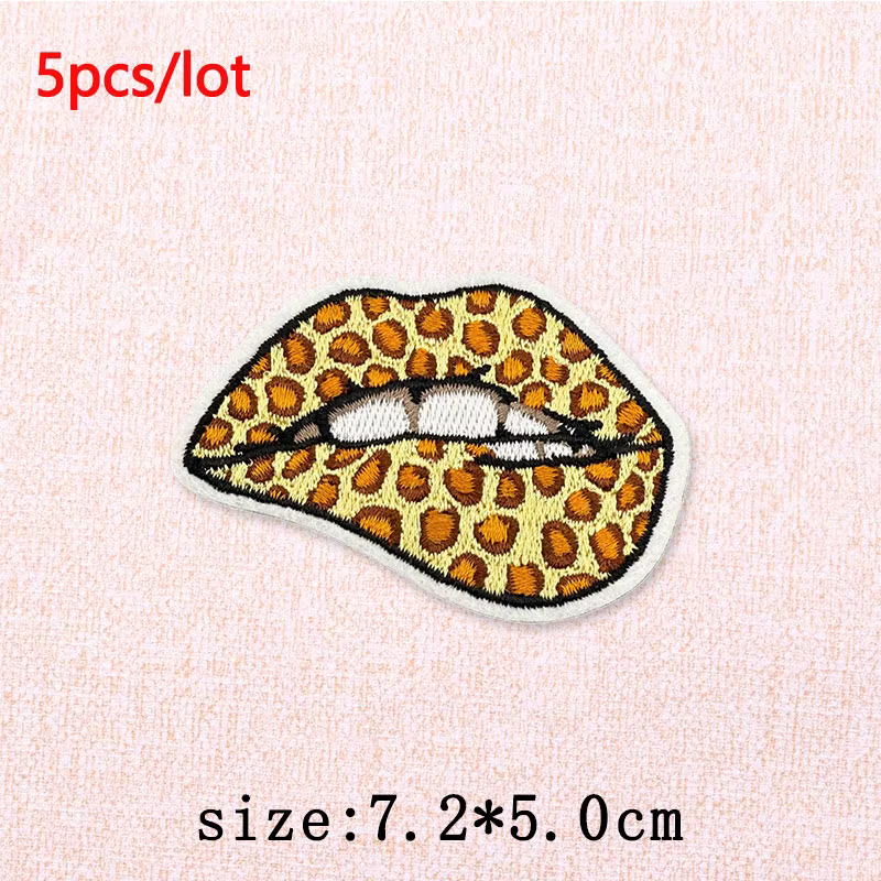 Parche termoadhesivo leopardo con corazón para chaquetas y bolsos - imagen 5