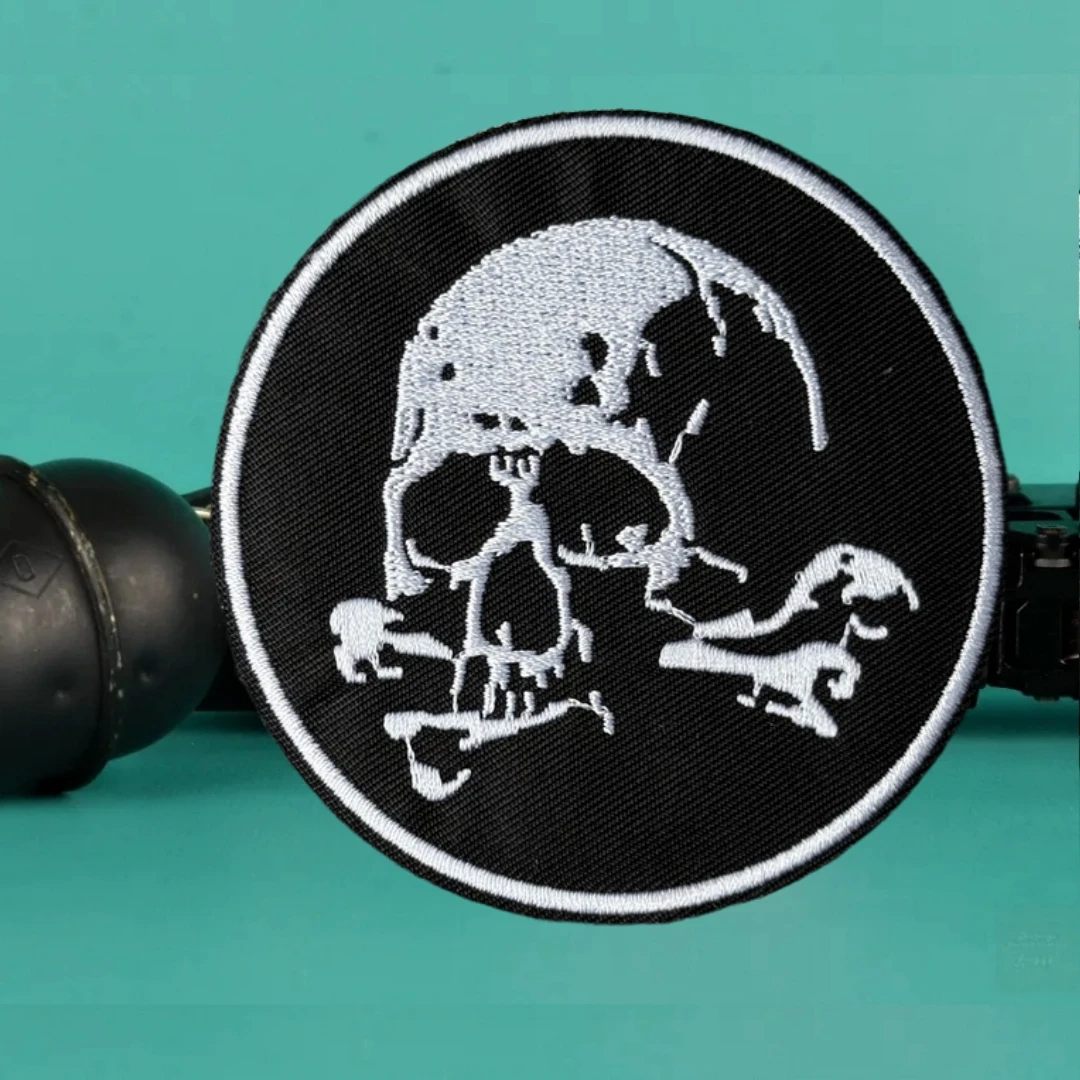 Parche táctico bordado Jolly Roger calavera con velcro - imagen 5