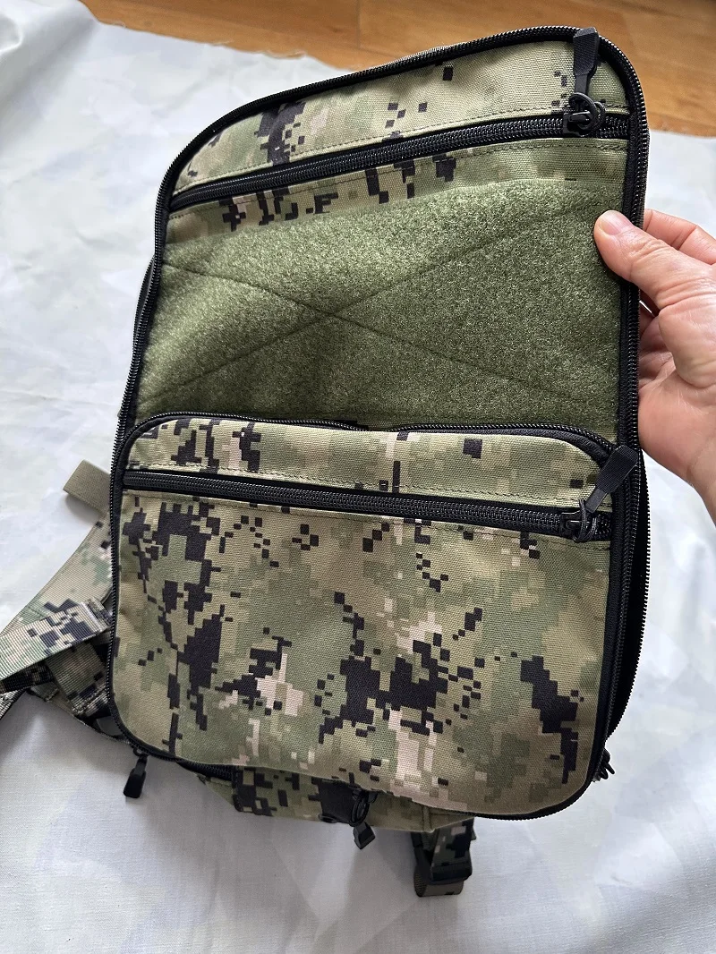 Mochila impermeable de expansión de doble hombro AOR2 - imagen 5