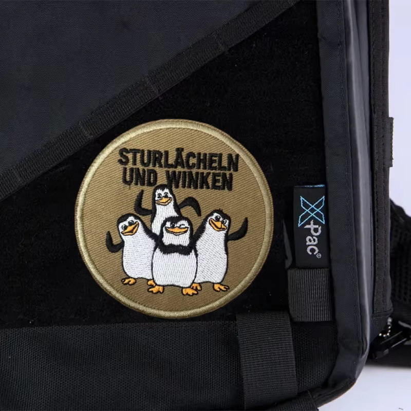 Parche táctico moral bordado pingüino gancho y bucle