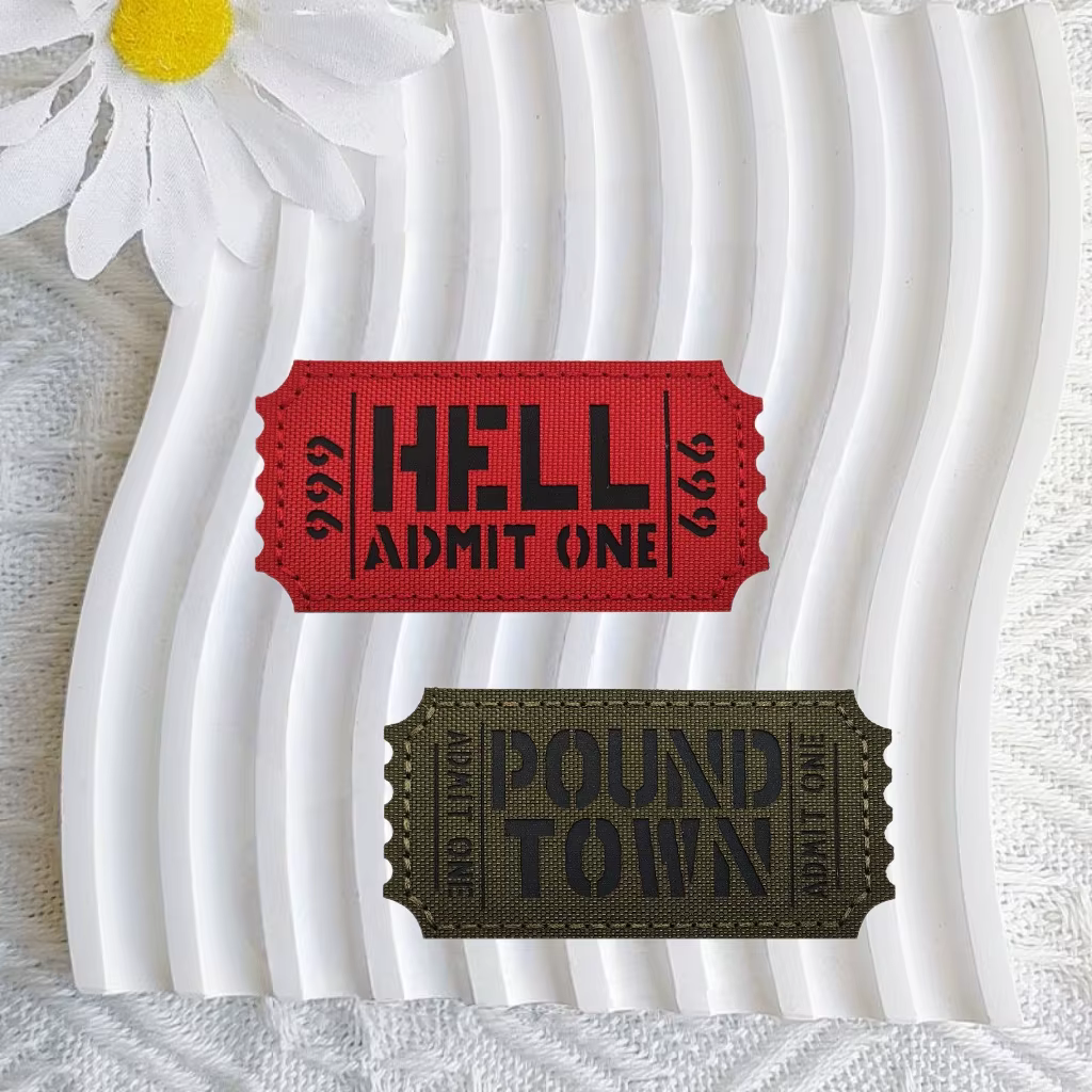 Parche moral reflectante 3D TOWN HELL – Para equipo táctico - imagen 5