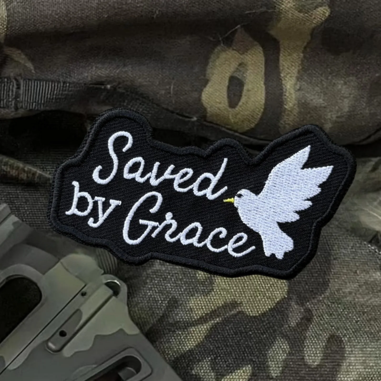 Parche salvado por Grace, parche bordado de Paloma moral, apliques tácticos, parches militares con gancho para ropa, pegatinas para mochila - imagen 4