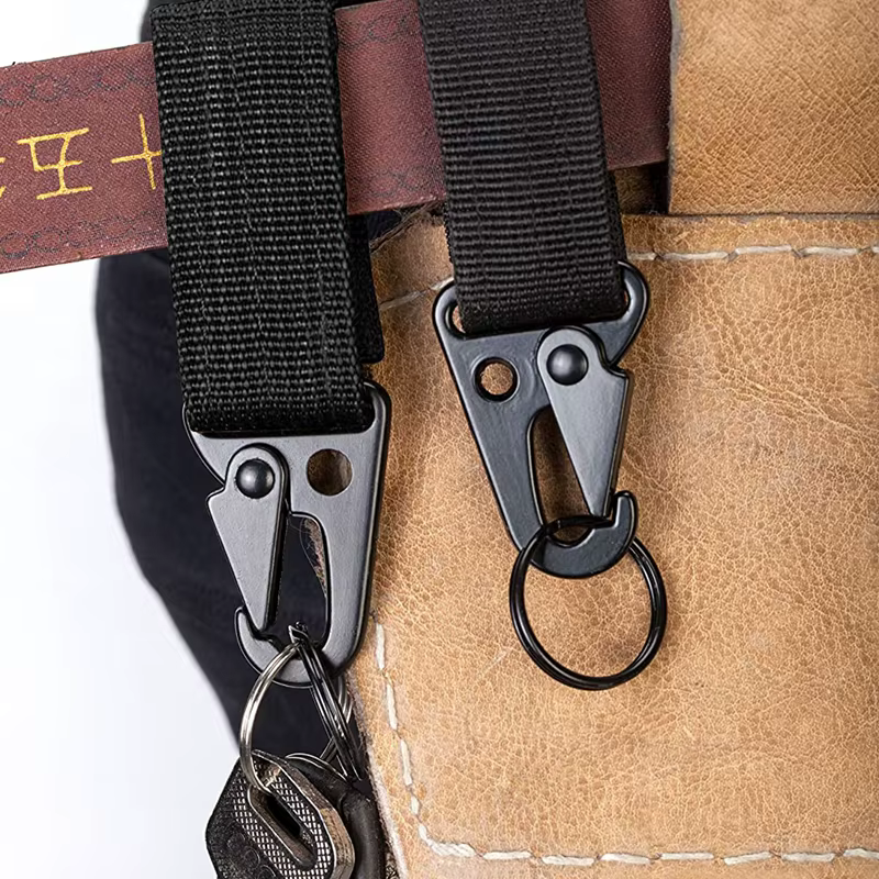 Gancho táctico MOLLE de nylon con velcro y llavero metálico - imagen 3
