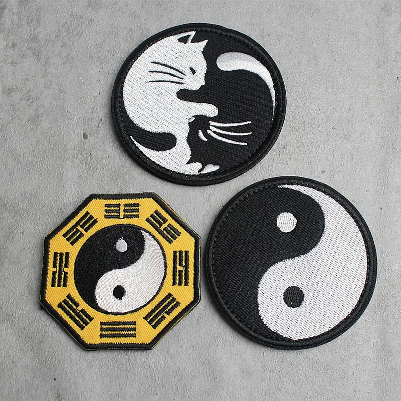 Parches bordados de velcro en la ropa, insignias de gato blanco y negro, Tai Chi, Yin Yang, pegatinas decorativas, brazalete de moral de Kung Fu - imagen 3