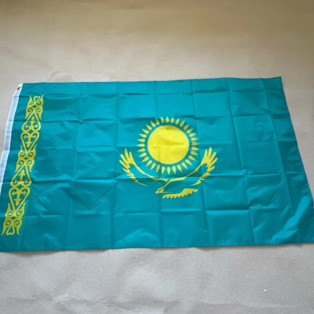 Bandera de Kazajstán YIXIN, 90x150cm, bandera de Kazajstán, bandera de festival de desfile, decoración del hogar, actividades de oficina - imagen 2