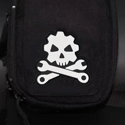 Parche táctico PVC 3D calavera mecánica con velcro para mochila