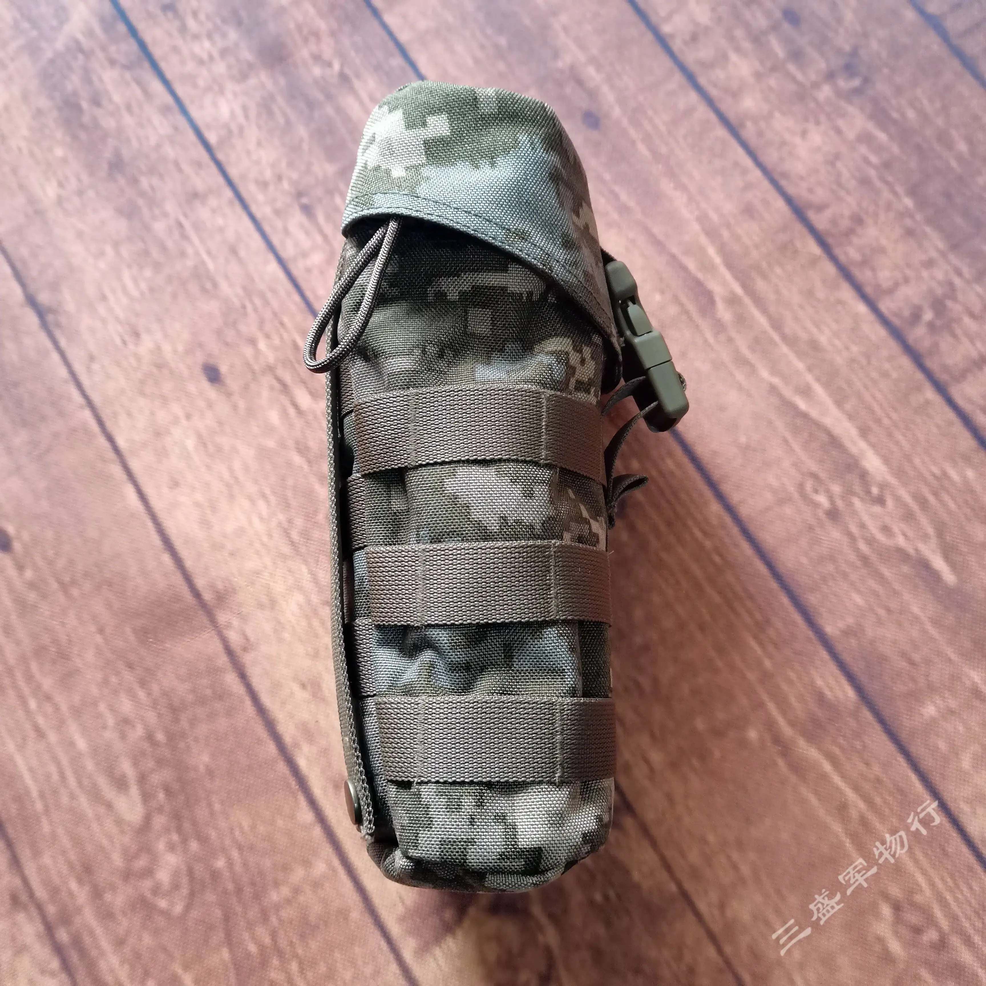 Botella de agua táctica de Ucrania MM-14 fuera de la casa, taza portátil sobre la cintura, bolsa de accesorios Molle colgante - imagen 3