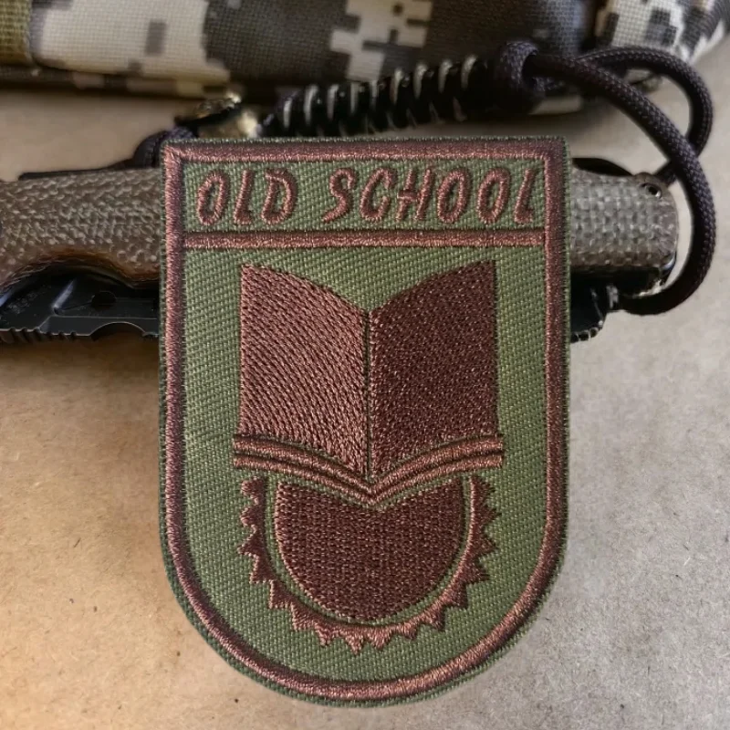 Parche Bordado Chevron Estilo Clásico, Insignia Táctica con Gancho y Bucle para Gorra, Adhesivo Decorativo para Mochila, Parches para Ropa - imagen 4