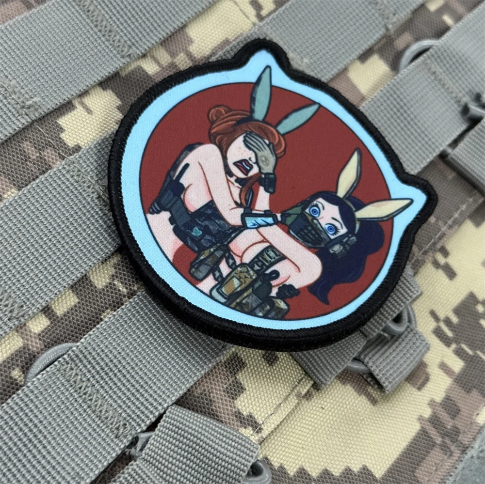 Parche de Anime con orejas de conejo, belleza táctica, insignia de moral impresa, parche militar táctico con gancho y bucle, pegatinas para mochila al aire libre - imagen 5